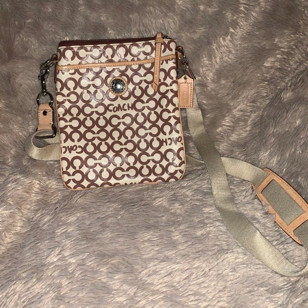 Coach Leah Op Art Swingpack Crossbody